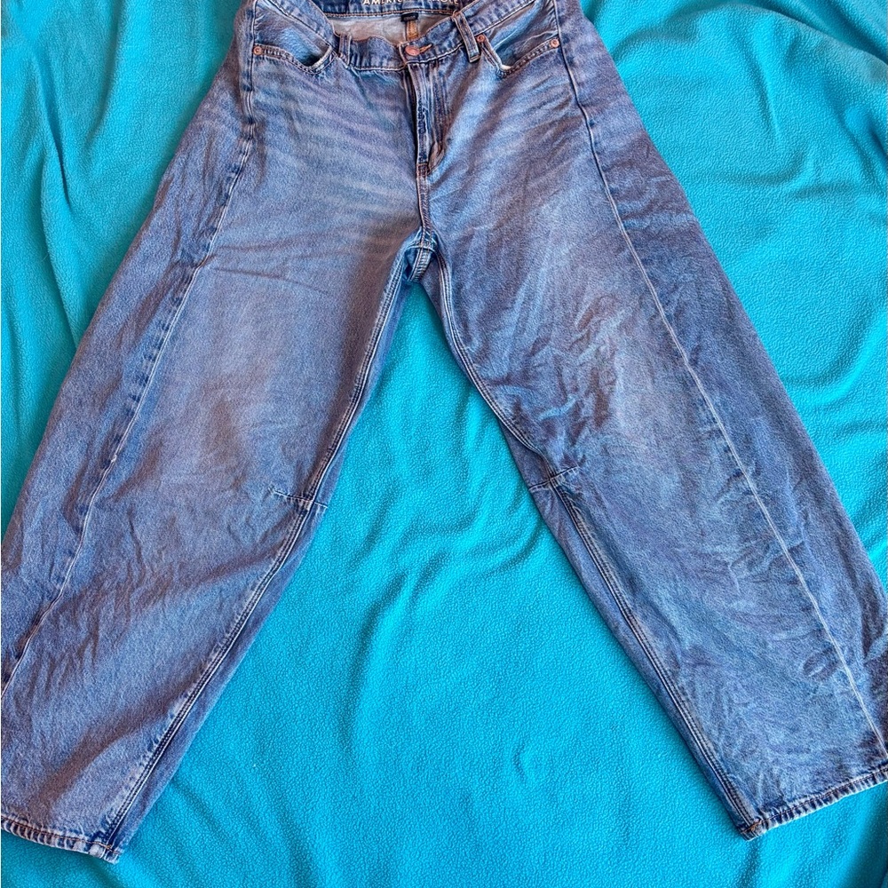 American Eagle Outfitters Wide Leg Flare Jeans in Light Blue Denim